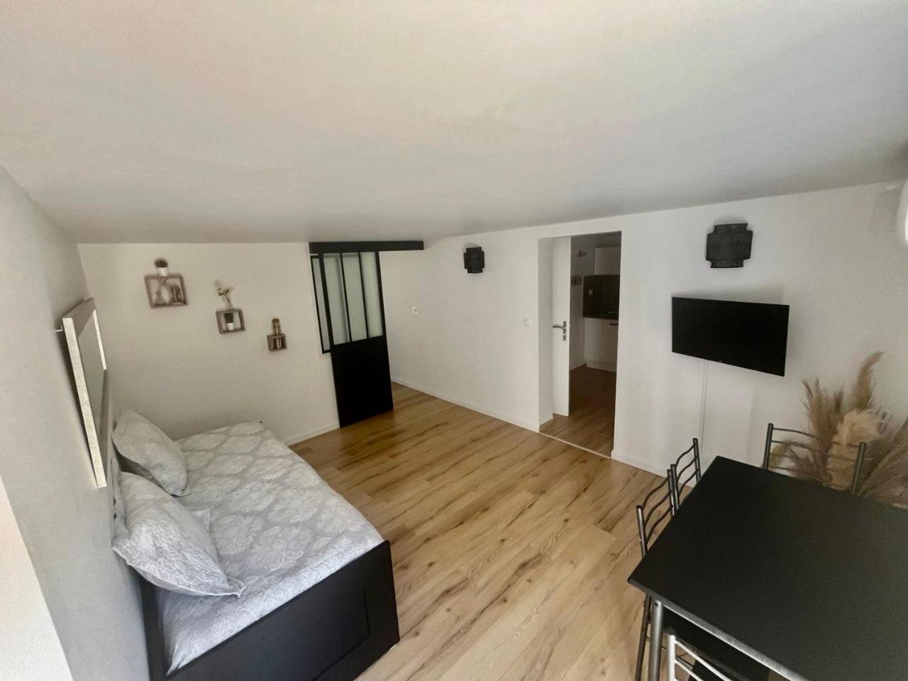 Charmant Et Confortable Appartement Narbona Zewnętrze zdjęcie